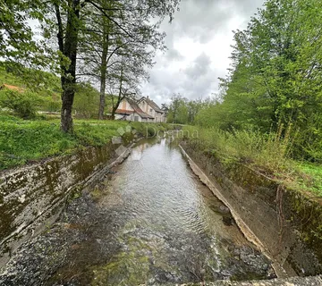 Brušane Zemljište U Procesu Prenamijene - Brušane, Gospić