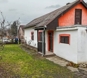 Imanje 5000 m² s kućom i pomoćnom zgradom - Ivanovci, Valpovo
