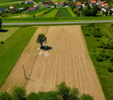 Zabok – 4.517 m² uz državnu cestu, veliki potencijal - Gubaševo, Zabok