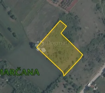 Građevinsko zemljište na odličnoj lokaciji - Marčana