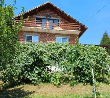 Prodaje Se Kuća Slunj (gornja Glina) - Gornja Glina, Slunj