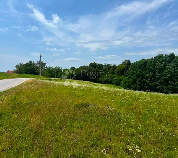 Građevinsko zemljište površine 6.031m2 u Črešnjevu - Črešnjevo, Beretinec
