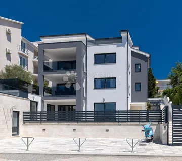 Apartman 2 red do mora (novogradnja) Crikvenica - cover