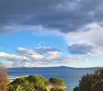 CRIKVENICA KUĆA 1.RED DO MORA - cover