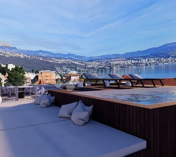 Luksuzni penthouse u srcu Opatije – bazen na krovu i očaravajući pogled na more - Opatija