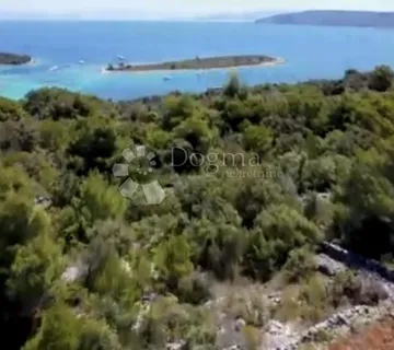 Hitna prodaja! Tereni sa pristupnim putom na otoku Drvenik Veliki! - Drvenik Veliki, Trogir