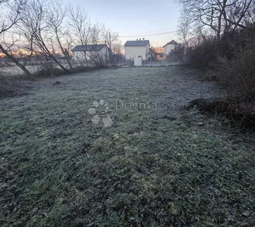 Građevinsko zemljište 479m² na izvanrednoj lokaciji nadomak Krapine! - Polje Krapinsko, Krapina