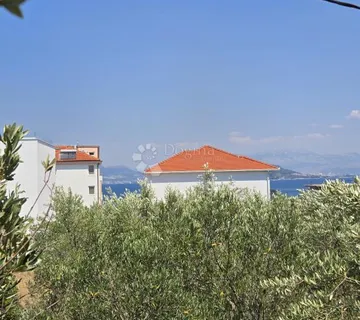Građevinsko zemljište u blizini mora Slatine - Slatine, Split