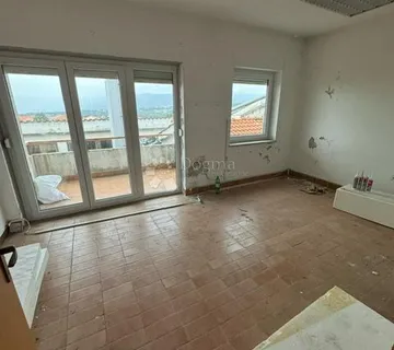 Atraktivan poslovni prostor u srcu Viškova - Viškovo