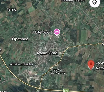 Prostrana parcela sa dva ucrtana objekta, 10153 m² - cover