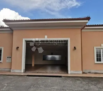 Poslovni prostor/ skladište/ KOZALA - cover