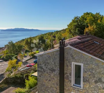 Premium kuća u nizu – Bazen, garaža. - Bregi, Matulji