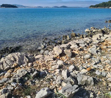 Prosika - Pirovac, atraktivno zemljište