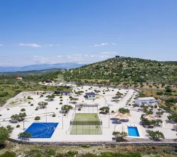 Brač,Milna - Luksuzna vila s bazenom i sportskim sadržajima - Bobovišća, Milna