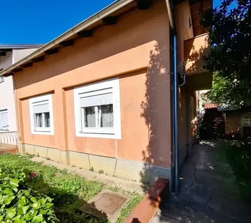 Kuća s dvorištem Vrapče, parcela 240 m², 2 cjeline - cover