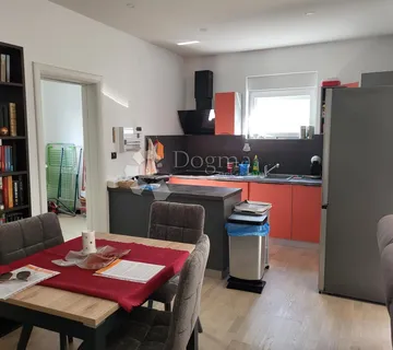 Komforan trosobni apartman - Crikvenica