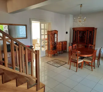 Samobor villa 200m2 + zemljište 1653m2 - cover