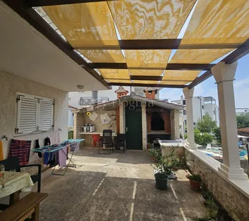 Apartmanska kuća u Okrugu Gornjem! o. Čiovo - Okrug Gornji, Okrug