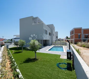 Duplex Vila Namješteno Privlaka