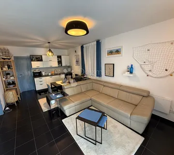 Apartman Novo Velike Terase 200 M Od Mora Sniženo - Cesarica, Karlobag
