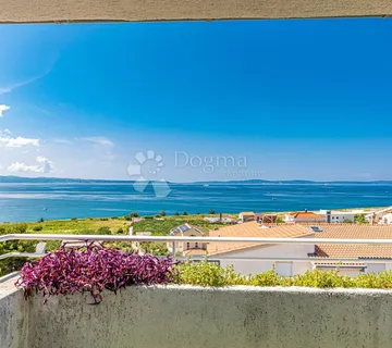 Dvoetažni penthouse, Žnjan. - cover