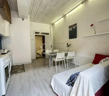 UHODAN APARTMAN 36m2 + 11.06m2 - PRILIKA - cover