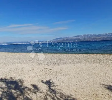 Investicija koja miriše na more – apartman u Supetru, Brač! - cover