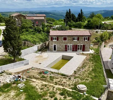 Predivna Kamena Kuća S Bazenom I Pogledom Na More - Momjan, Buje