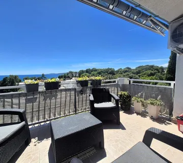 Grad Krk - Atraktivan Apartman Sa Panoramskim Pogledom Na More, Svega 150 Od Mora