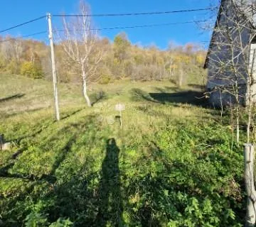 Mirna lokacija za vikendicu A frame - cover