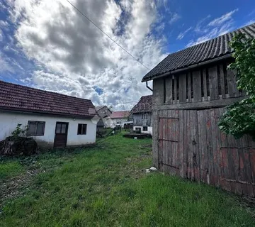 IMANJE SA 4 OBJEKTA BUDAK BLIZINA RIJEKE LIKE - cover