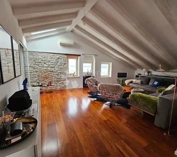 Rovinj - Eksluzivni stan sa pogledom na more