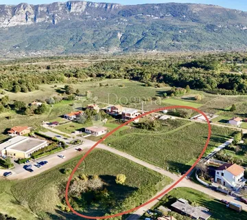 PRILIKA! Građevinsko zemljište 6km od mora! - Kršan