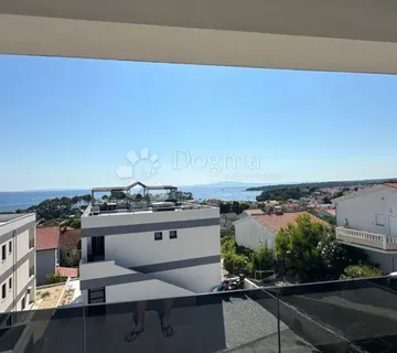 Urbana vila novogradnja na Rabu - Banjol, Rab