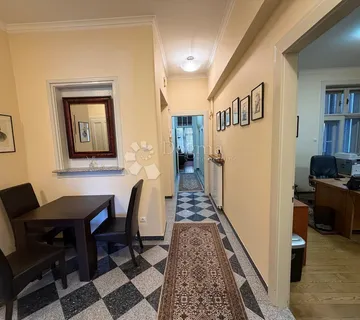 Luksuzan 5-sobni stan 180 m², Trg Mažuranića - Zagreb