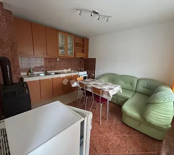 Stančić za radnike u Gorskom Kotru - Vrata, Fužine