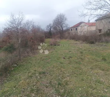 Zemunik - 2432m2,više parcela - Zemunik Donji