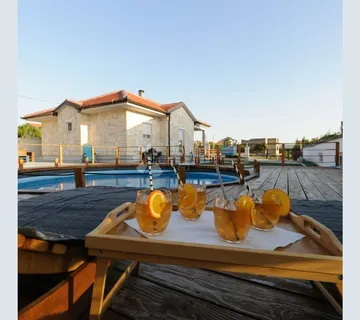 Kuća s bazenom Gornji Karin - Gornji Karin, Obrovac