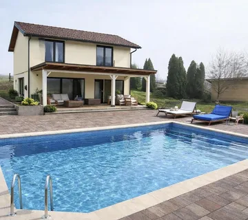 Impresivna novogradnja s bazenom u zelenoj oazi - cover