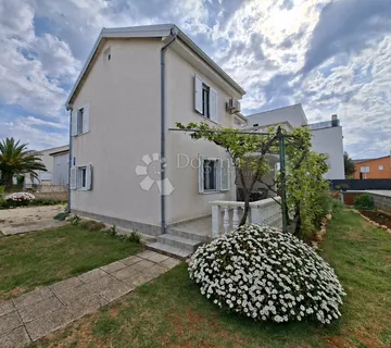 TOP PRILIKA- VIR - cover