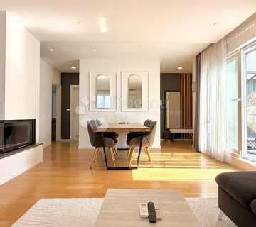 Svijetao 4soban Penthouse s terasama i parkingom - Zagreb