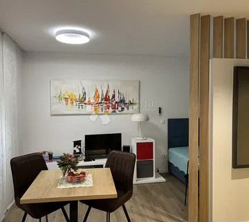 CRIKVENICA DVA APARTMANA - cover