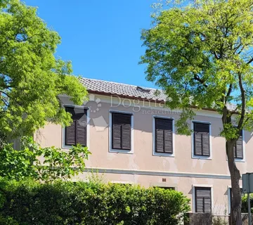 Primorska kuća na korak do mora - Novi Vinodolski