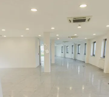 Prostran ured 500 m² u modernoj poslovnoj zgradi Buzinu - cover