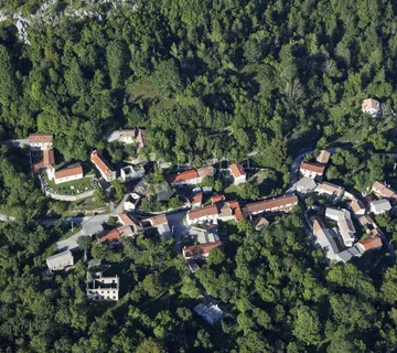 Građevinsko zemljište, Lanišće - Trstenik, Lanišće