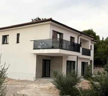 Moderna dvojna villa s bazenom - Malinska, Malinska-Dubašnica