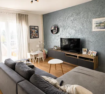 Pazin - Renoviran stan 68 m² s 2 terase |Parking