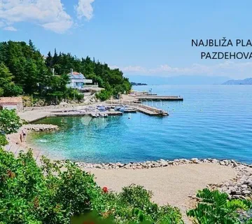 Građevinsko zemljište sa starinom, 560 m2 - Dramalj, Crikvenica