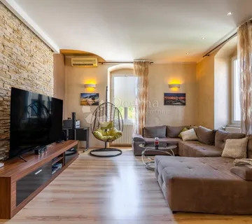 Centar – 108 m², moderan 3S+DB s parkingom - Rijeka