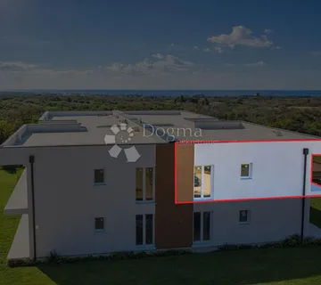 Umag, dvosoban luksuzni stan na 1, katu